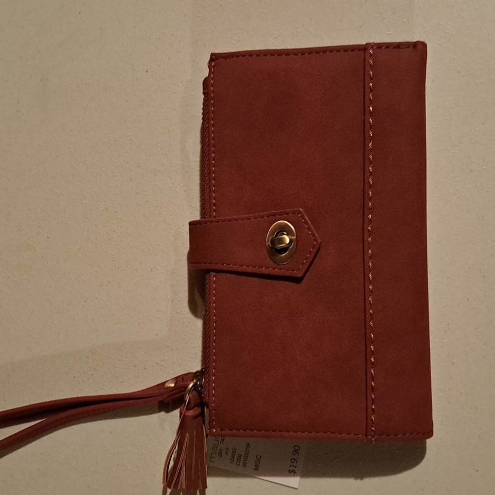 Maurices Clutch Wallet